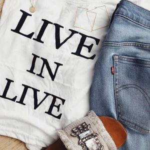 🌸 ASOS Noisy May Slogan T-shirt